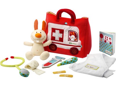 Docteur gros nounours et le lapin malade. Docteur gros nounours et le lapin malade.